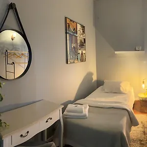 2* Casa de hóspedes Residencial